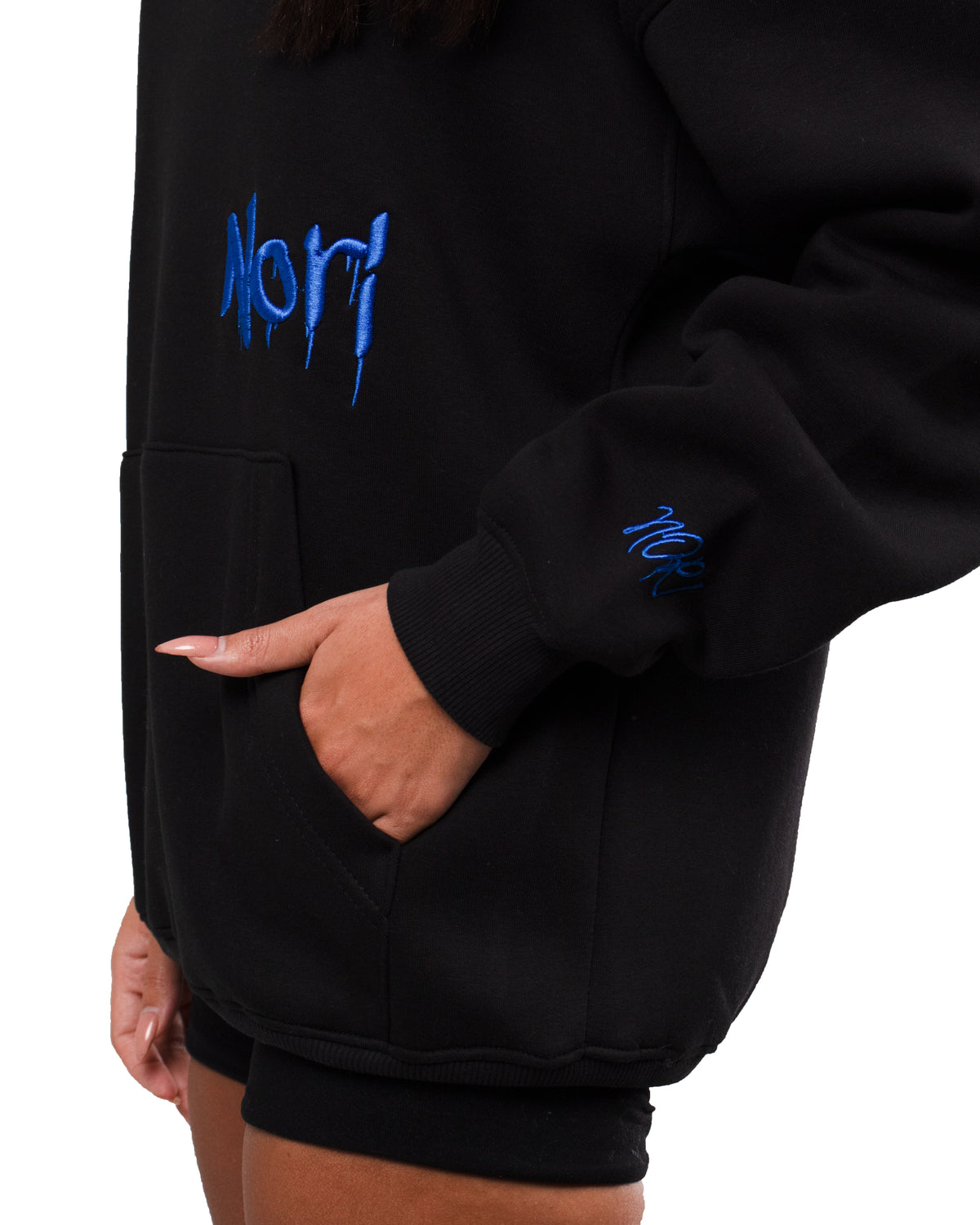 NORI BLACK HOODIE